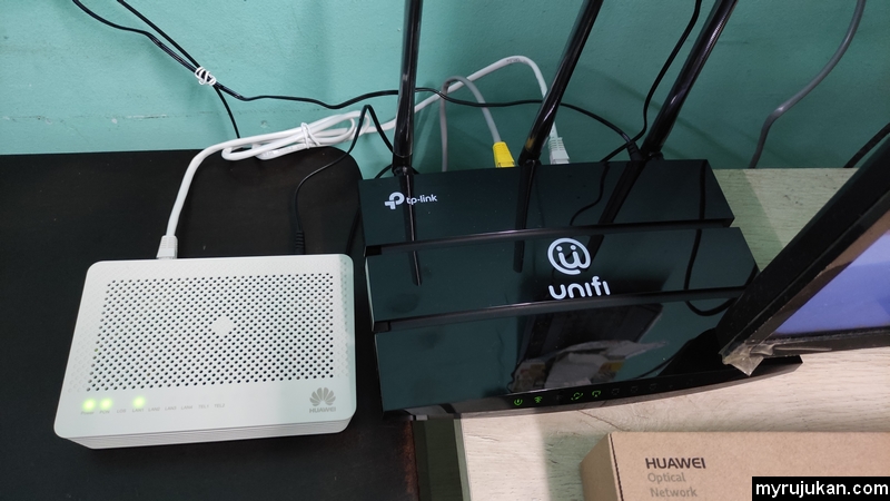 Ini adalah modem dan router Unifi