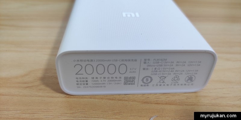 Kapasiti simpanan cas bateri Xiaomi power bank 3 ini adalah sebanyak 20000mAh